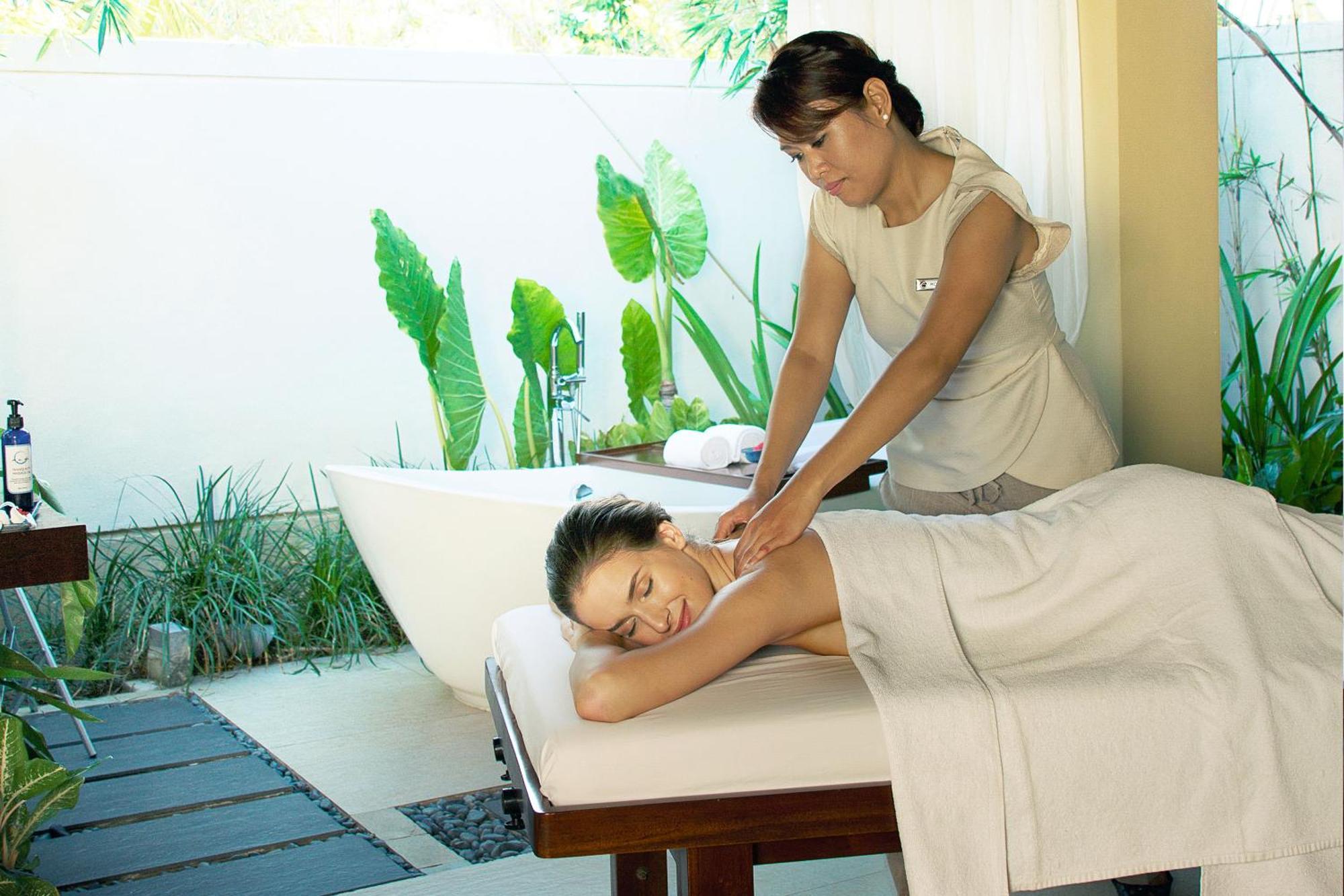 Crimson Resort And Spa - Mactan Island, Cebu Lapu-Lapu City Dış mekan fotoğraf