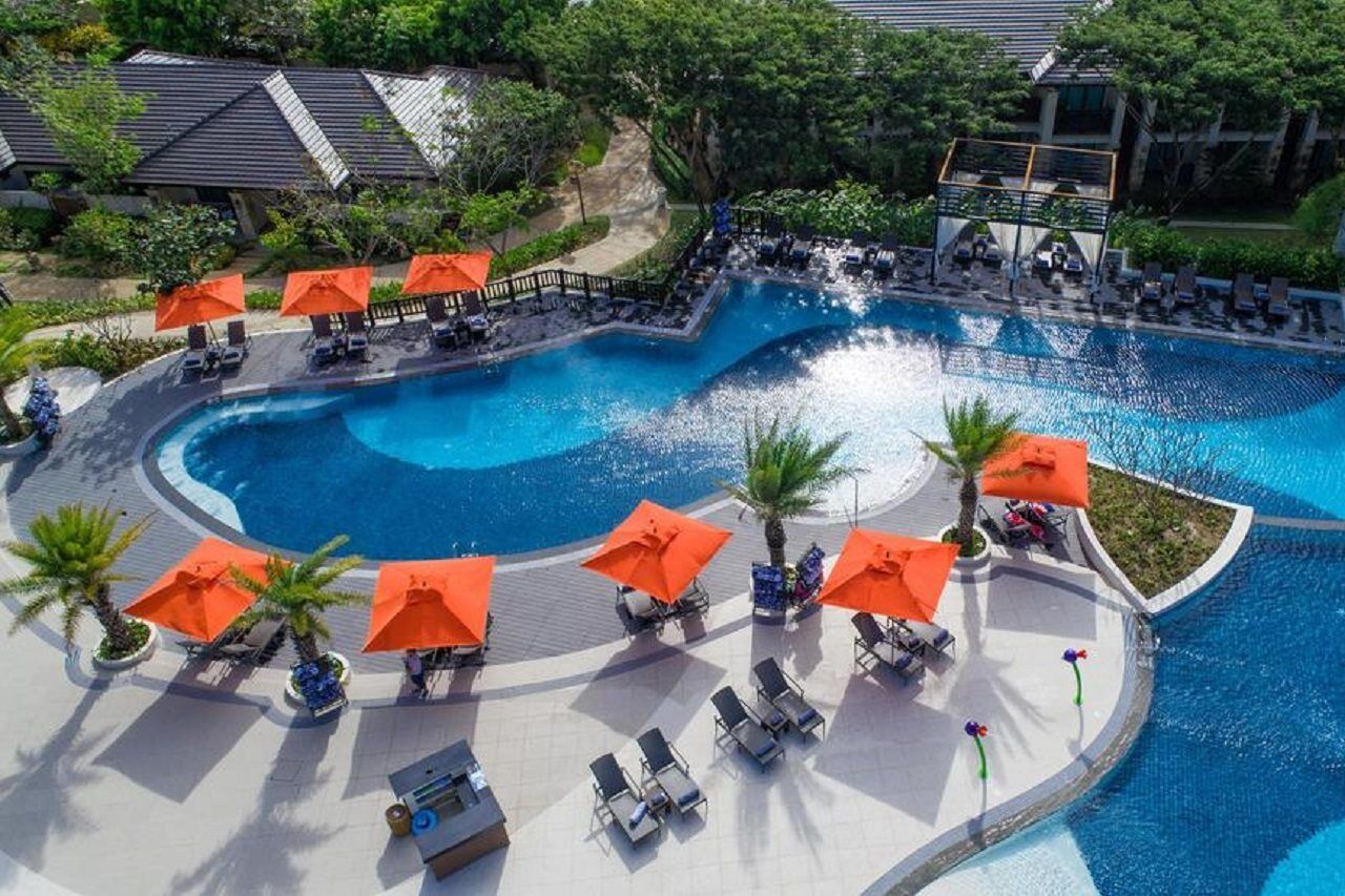 Crimson Resort And Spa - Mactan Island, Cebu Lapu-Lapu City Dış mekan fotoğraf