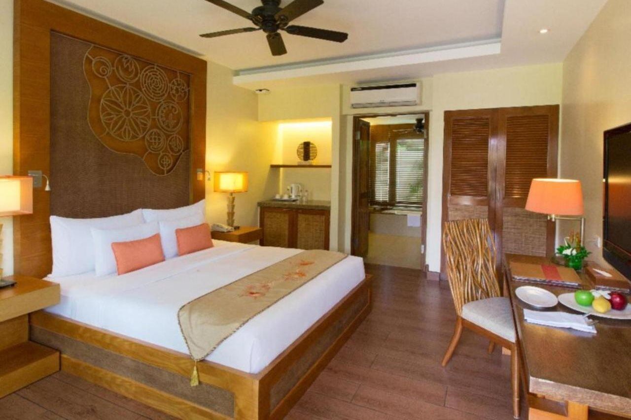 Crimson Resort And Spa - Mactan Island, Cebu Lapu-Lapu City Dış mekan fotoğraf